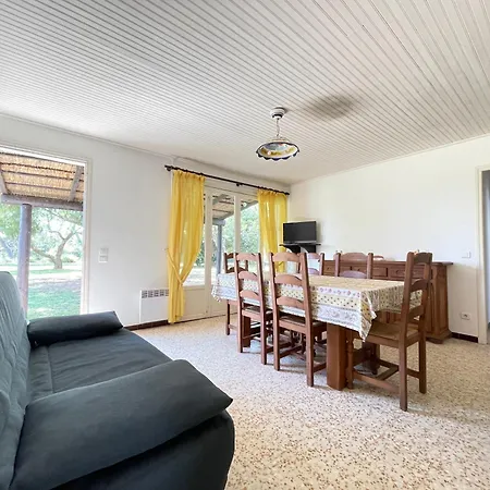 Manade Bec Apartment *