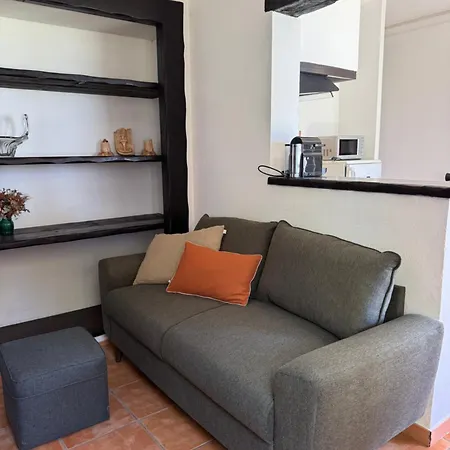 Apartment Manade Bec