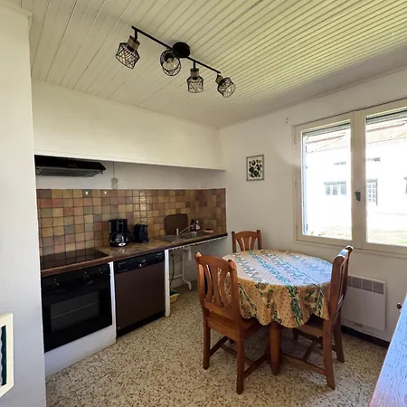 Manade Bec Apartment *
