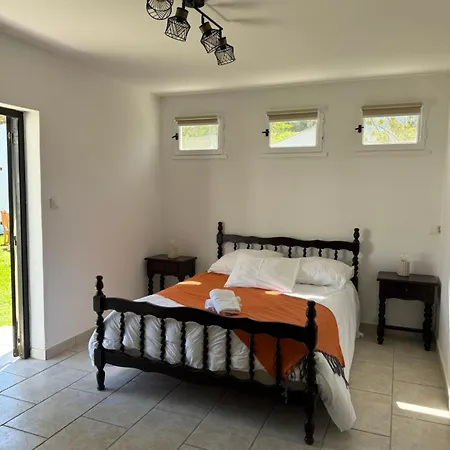 Apartment Manade Bec